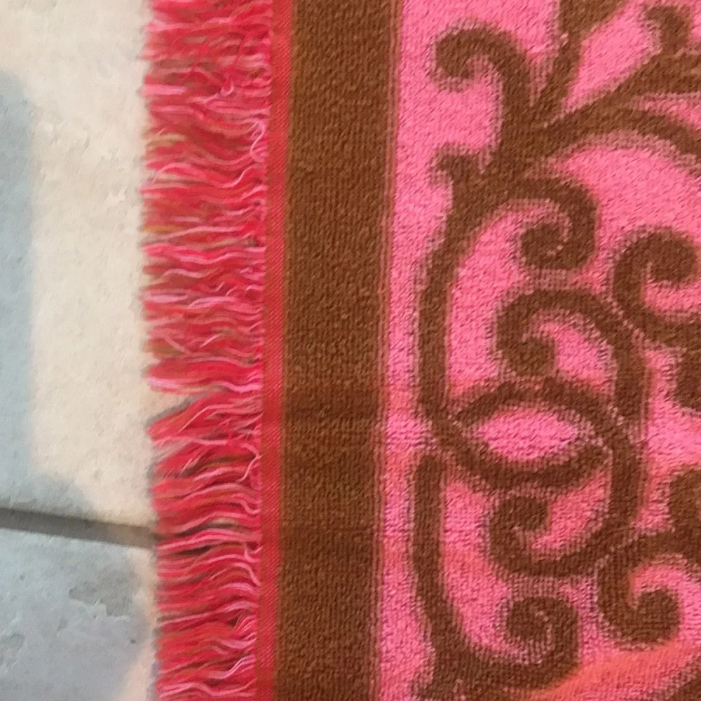 Vintage Fieldcrest Made USA Red Pink Floral Brown Fringe Bath Towel